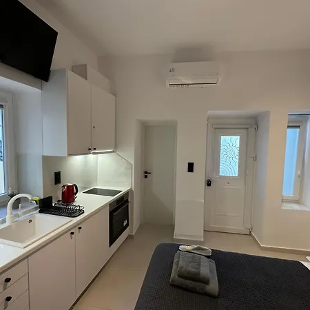 Nobby By Syros Ερμούπολη