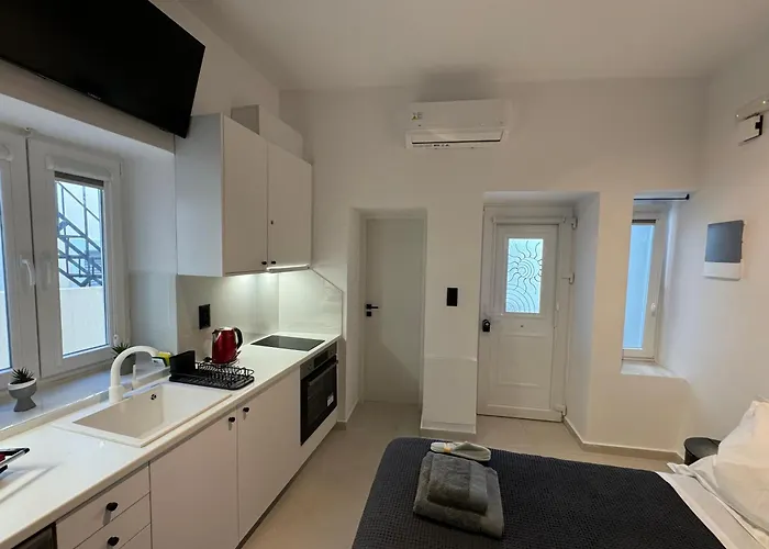 Nobby By Syros Ermoupoli