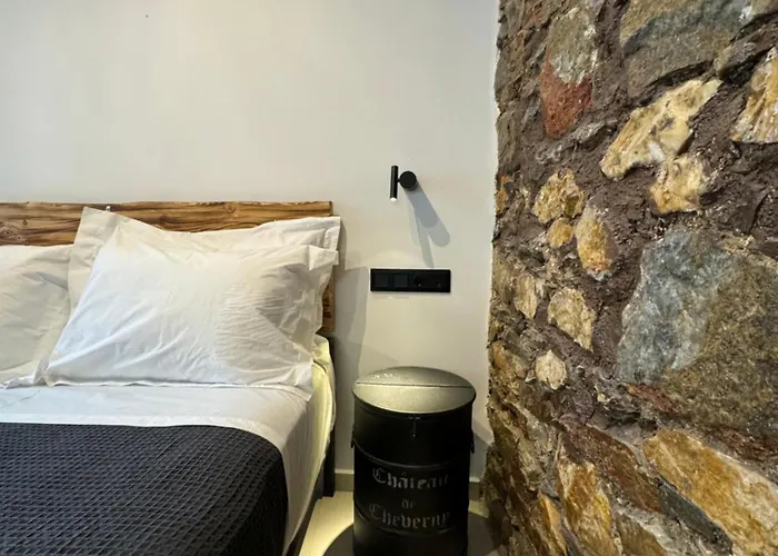 Nobby By Syros * Ermoupoli